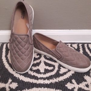 Quilted slip on sneakers GUC